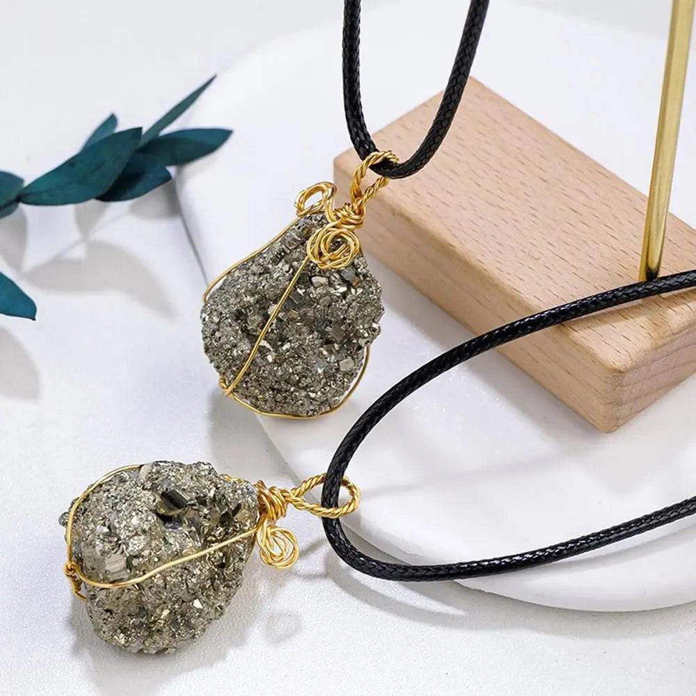 Natural Crystal Stone Pyrite pendant Necklace Healing Mineral Specimen Raw Stone Reiki Woman Jewelry Necklace Decoration Gifts